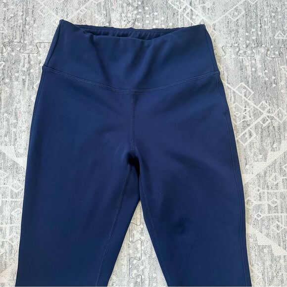 New Balance NB Womens Dry Classic Capri Active Leggings in Navy Blue Size S - Picture 2 of 10